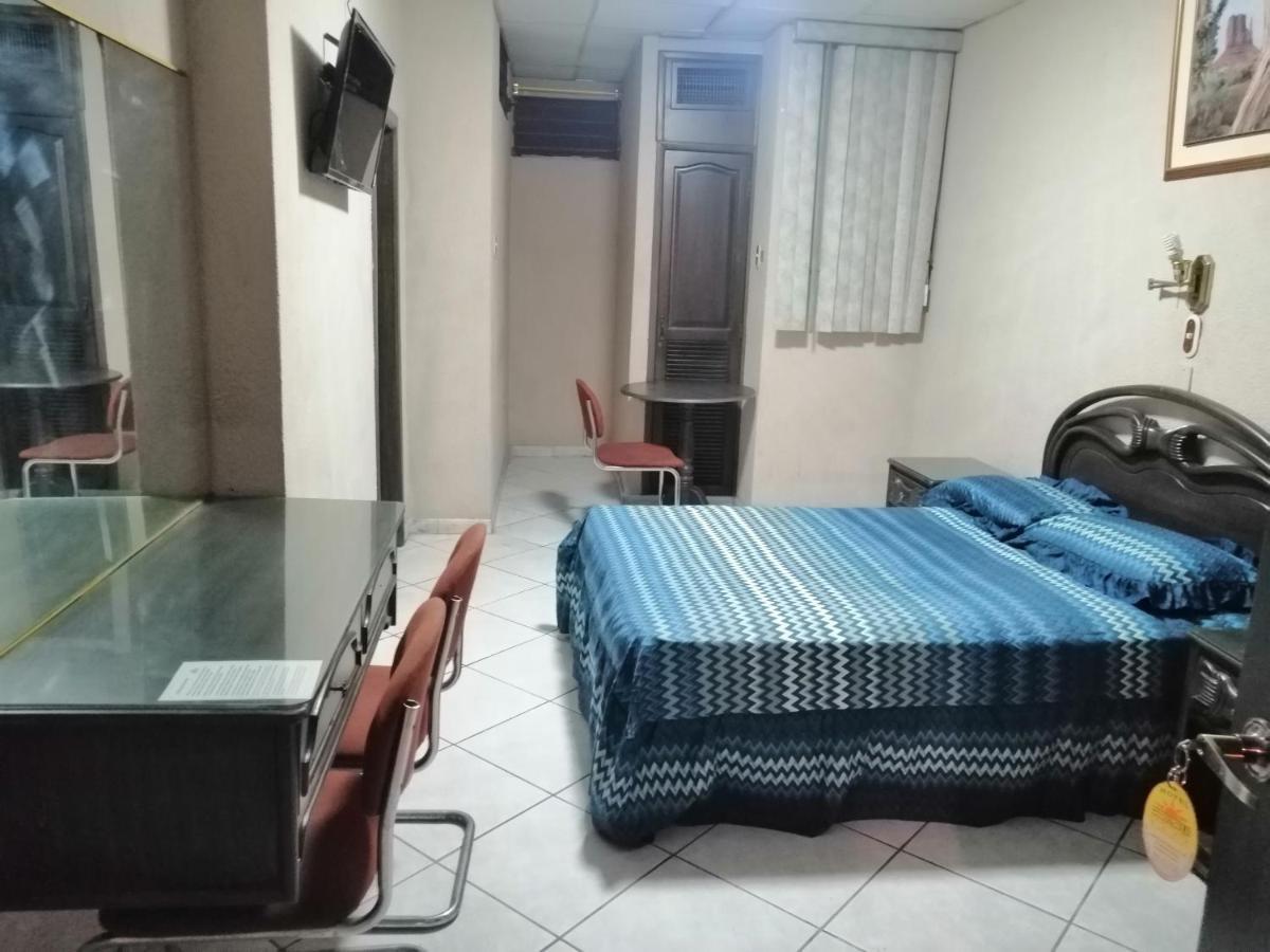 Hotel Sol De Oro 瓜亚基尔 外观 照片